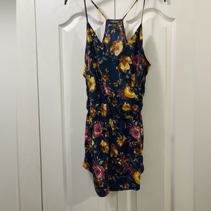TIMING Floral Spaghetti Strap Romper Large